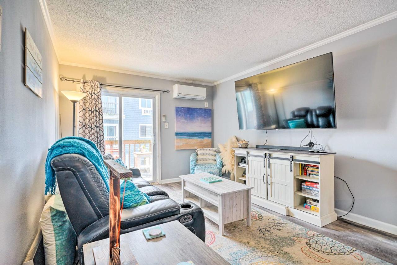 North Topsail Condo - Steps To Beach! نورث توبسالي بيتش المظهر الخارجي الصورة